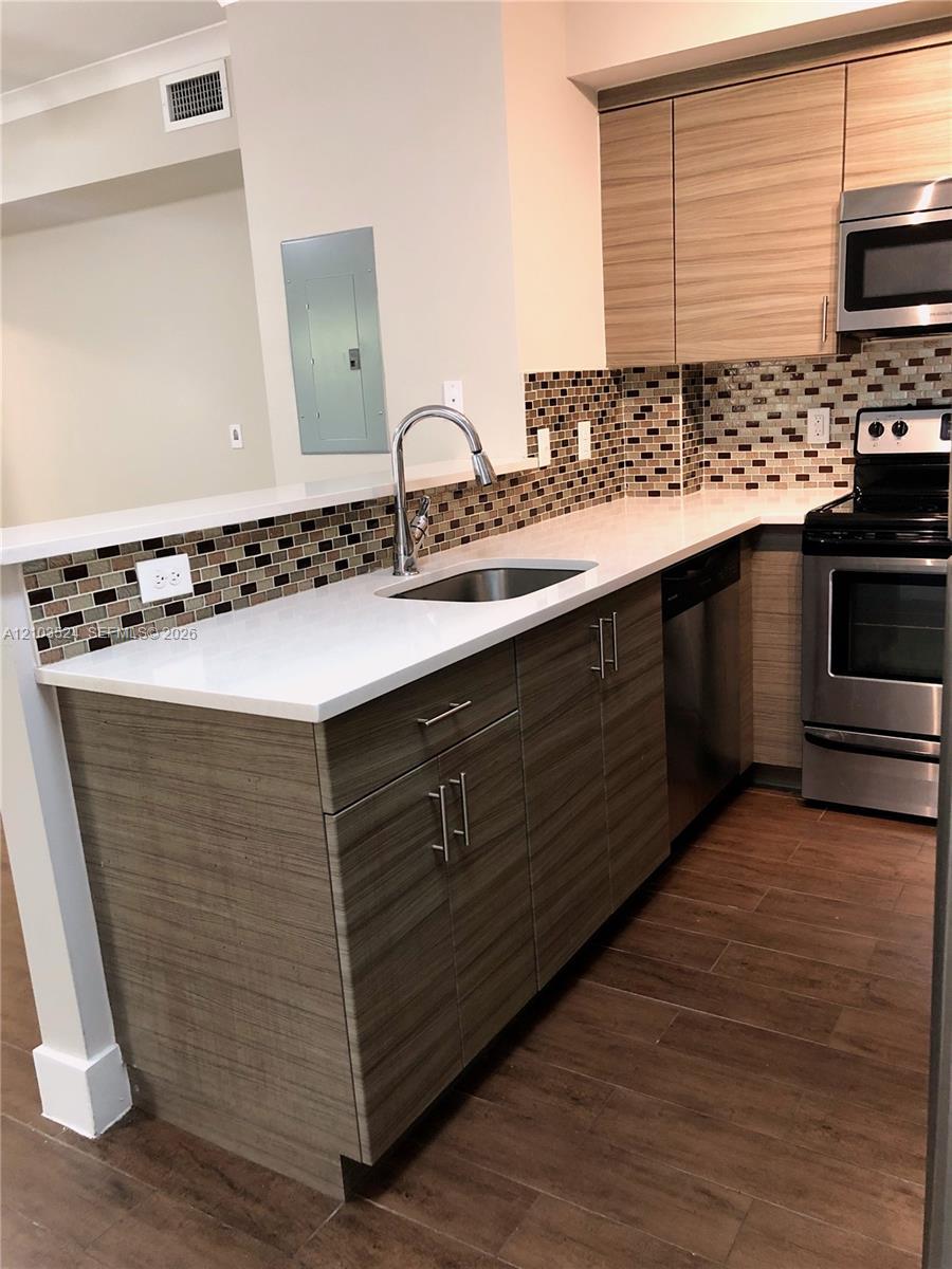 222 Sidonia Ave # 11, Coral Gables FL 33134 photo 2