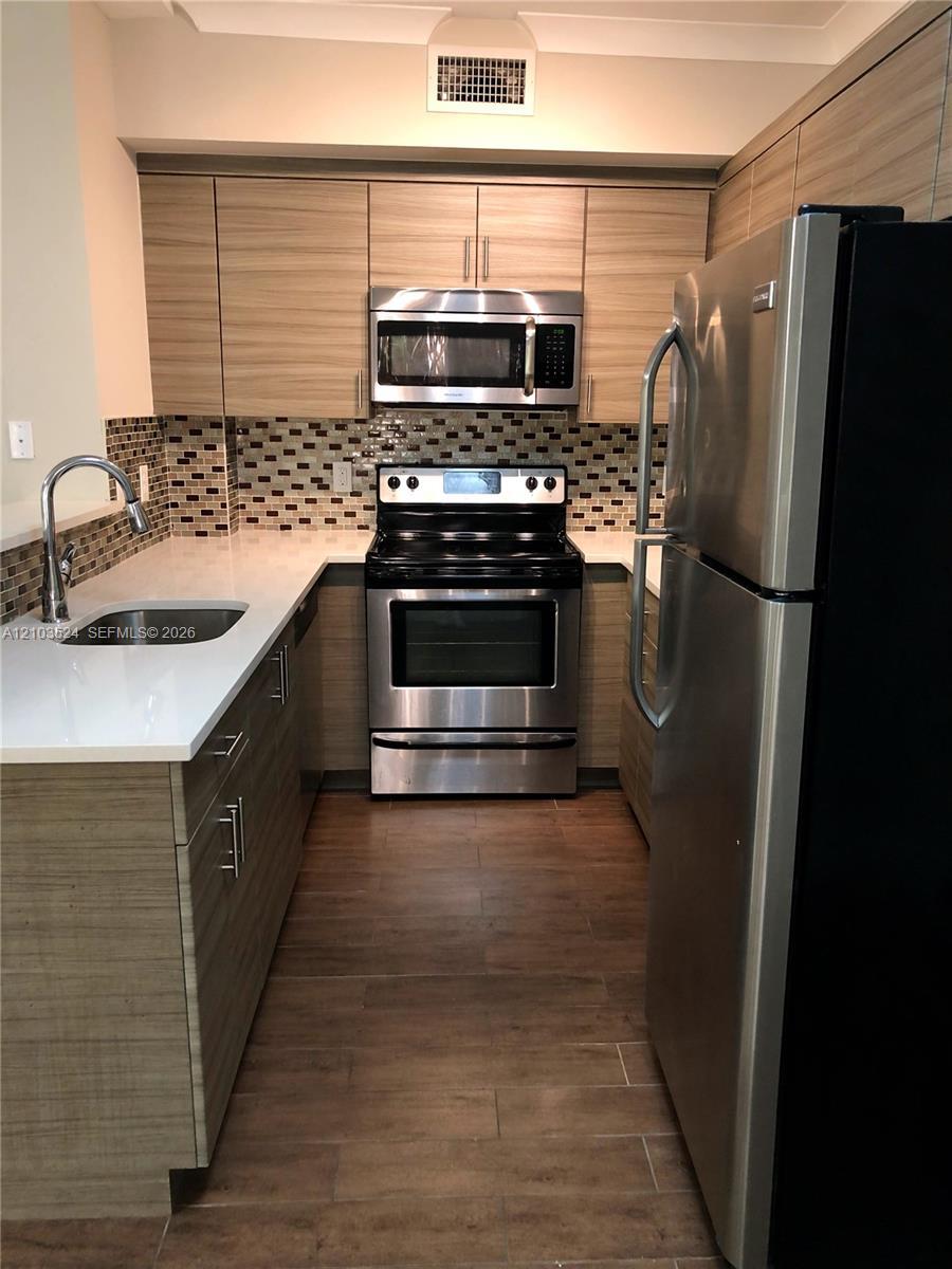 222 Sidonia Ave # 11, Coral Gables FL 33134