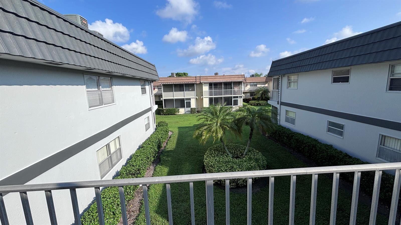 139 SAXONY C, Delray Beach FL 33446 photo 4