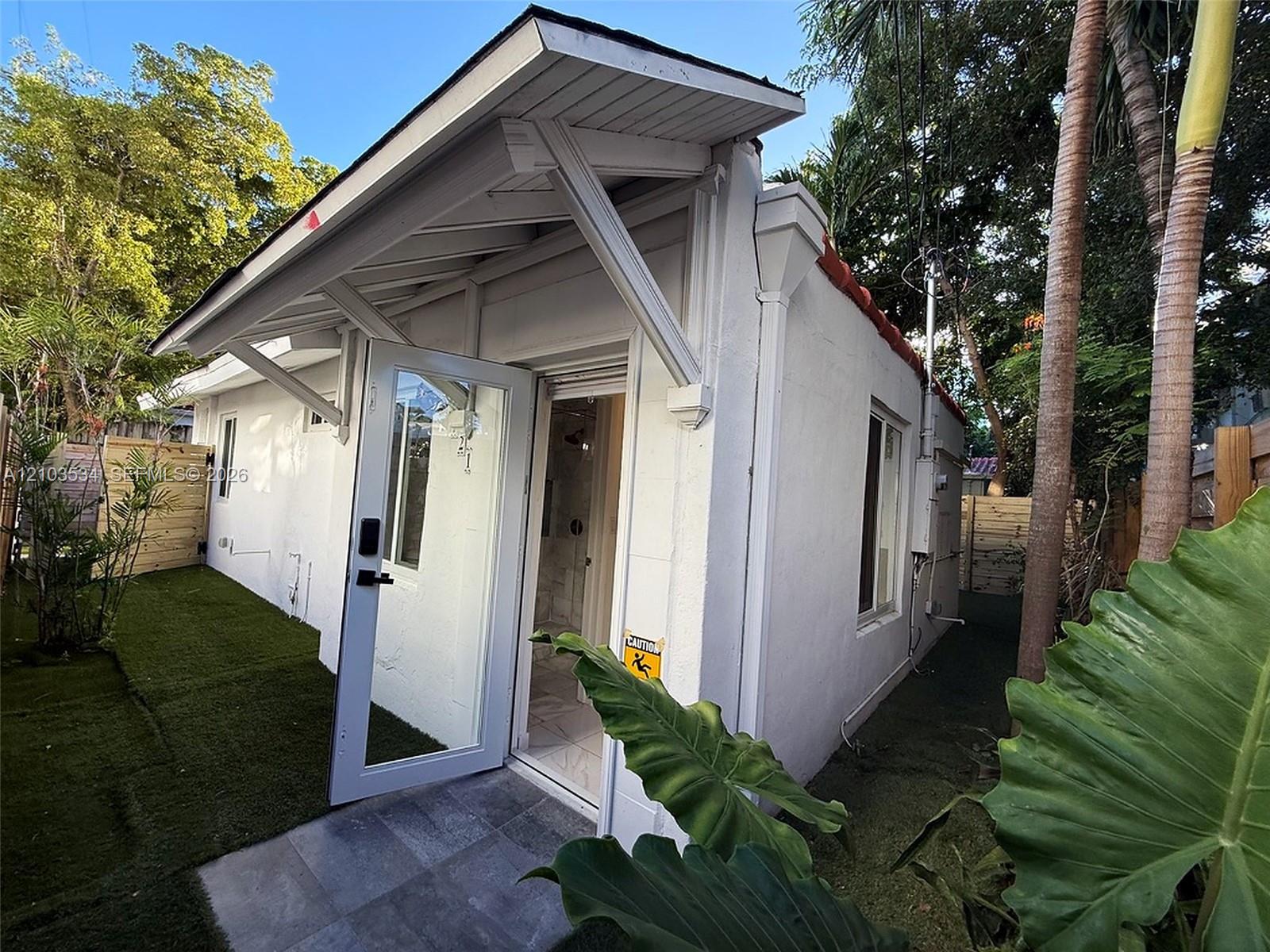 721 Lenox Av # 1, Miami Beach FL 33139
