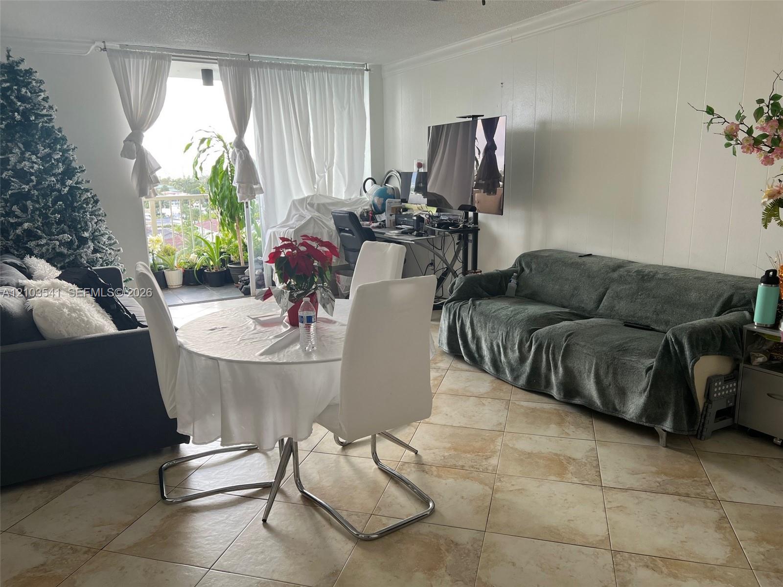 2000 NE 135th St # 707, North Miami FL 33181 photo 4