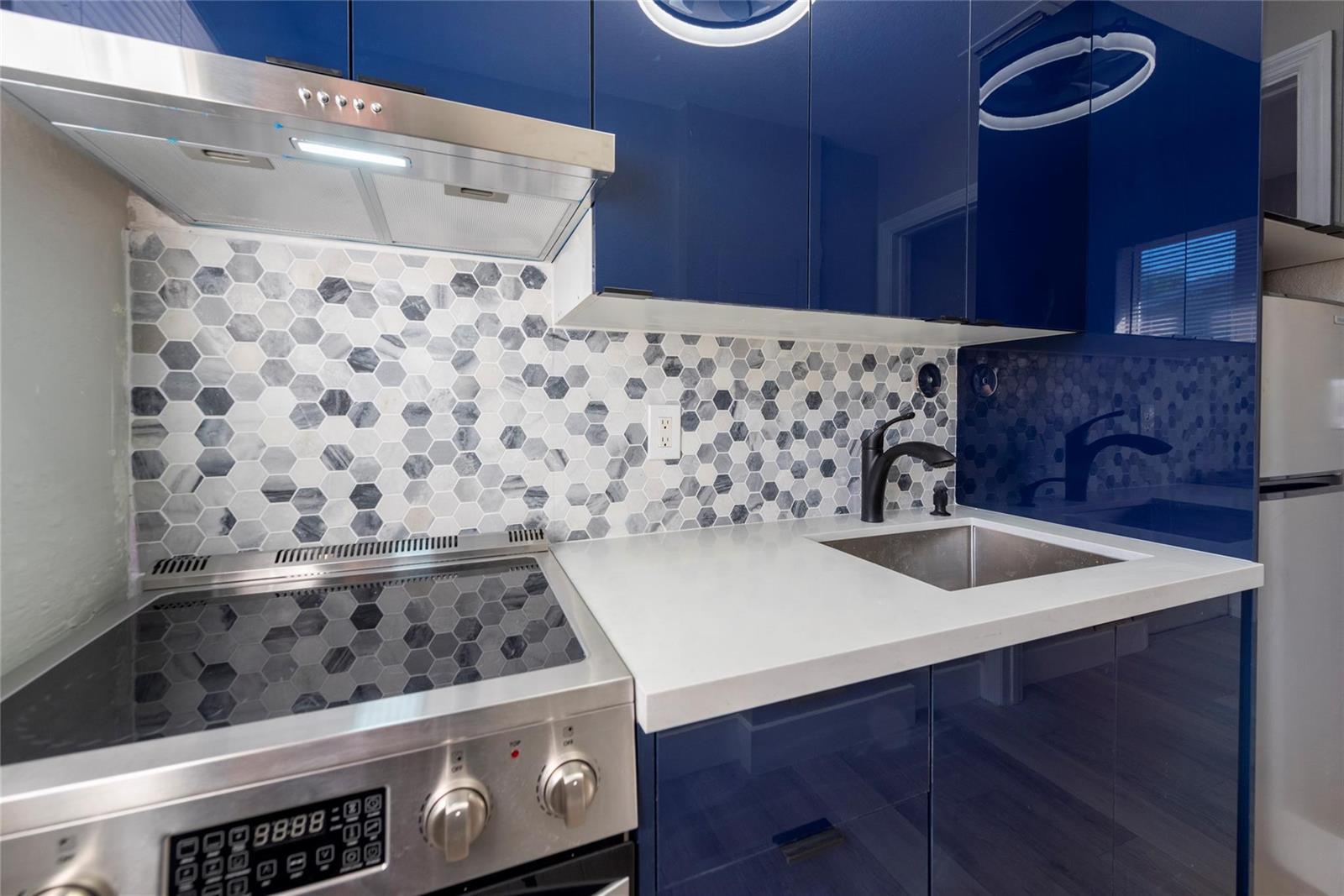 2726 ADAMS Street # 2, Hollywood FL 33020 photo 2