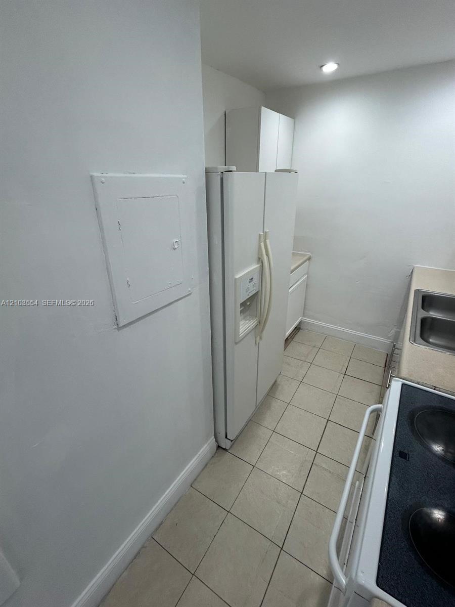 7545 E Treasure Dr # 1A, North Bay Village FL 33141 photo 4