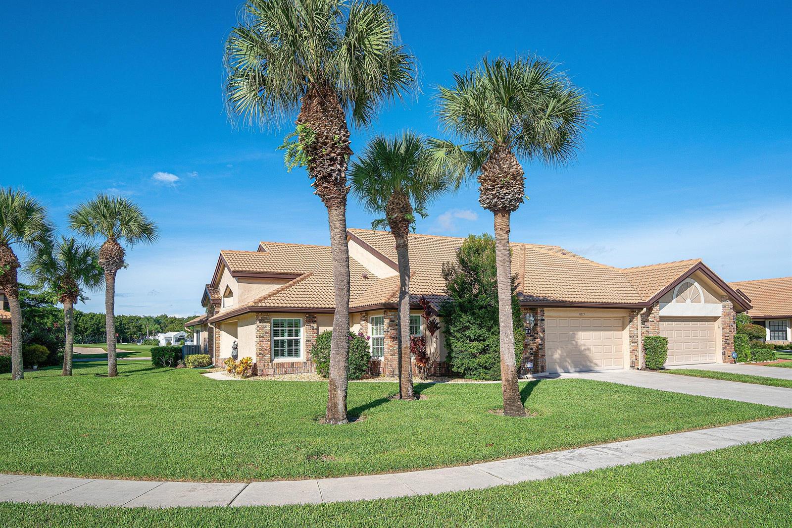 8213 CASSIA Drive, Boynton Beach FL 33472 photo 2