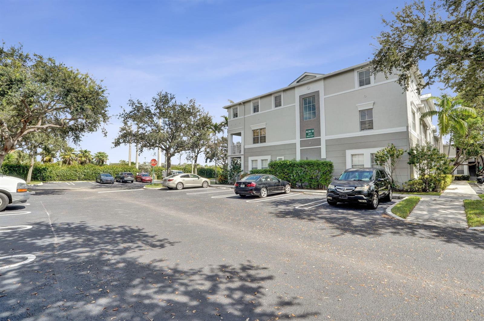 2016 Shoma Drive, Royal Palm Beach FL 33414 photo 2