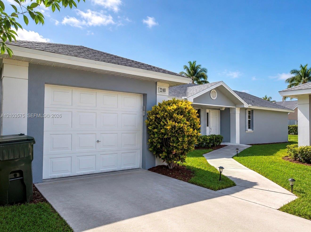 2240 SE 6th Ct, Homestead FL 33033