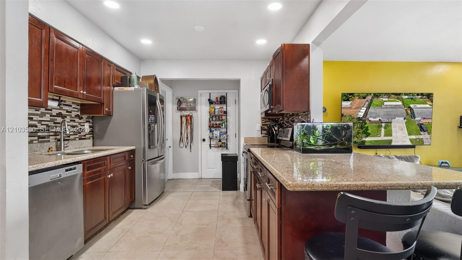 6311 Liberty St, Hollywood FL 33024 photo 4