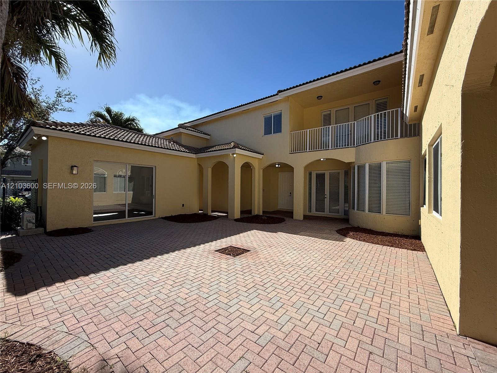2250 SE 19th Ave, Homestead FL 33035 photo 3