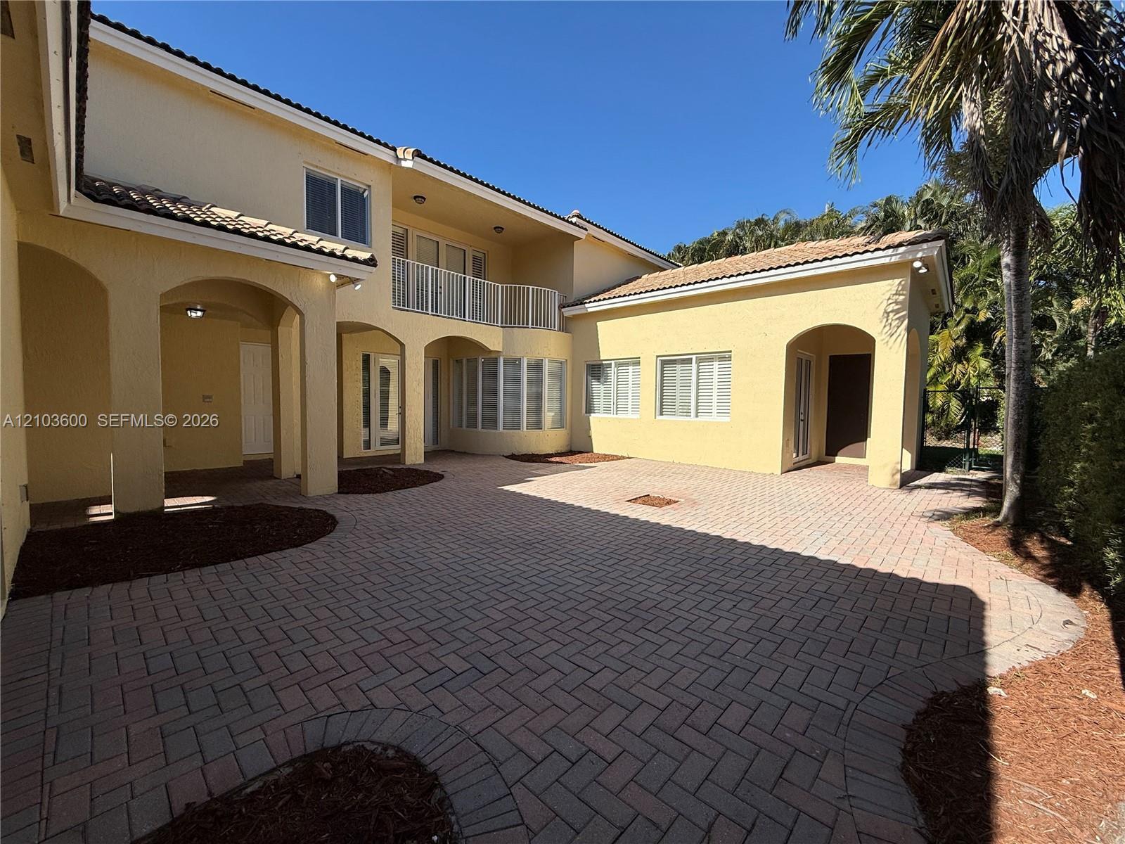 2250 SE 19th Ave, Homestead FL 33035 photo 4