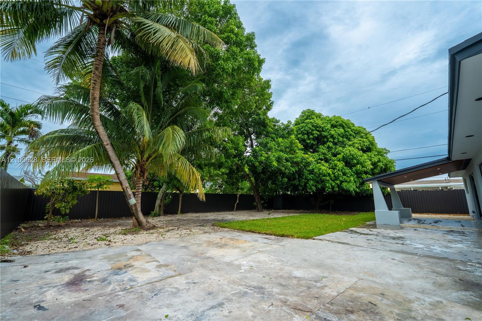 Miami Gardens, FL 33169 photo 4