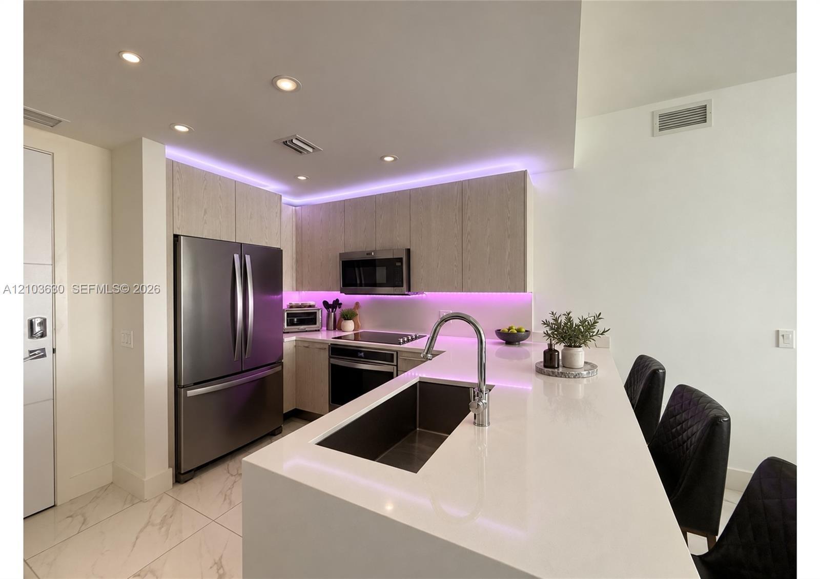 2000 Metropica Way # 2411, Sunrise FL 33323