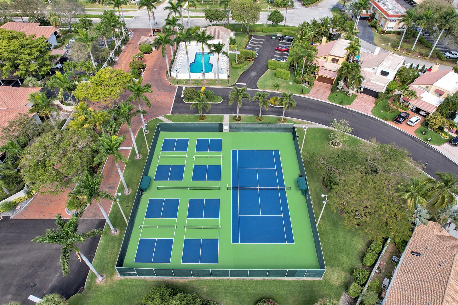 40 Pelican Pointe Drive # 205, Delray Beach FL 33483 photo 2