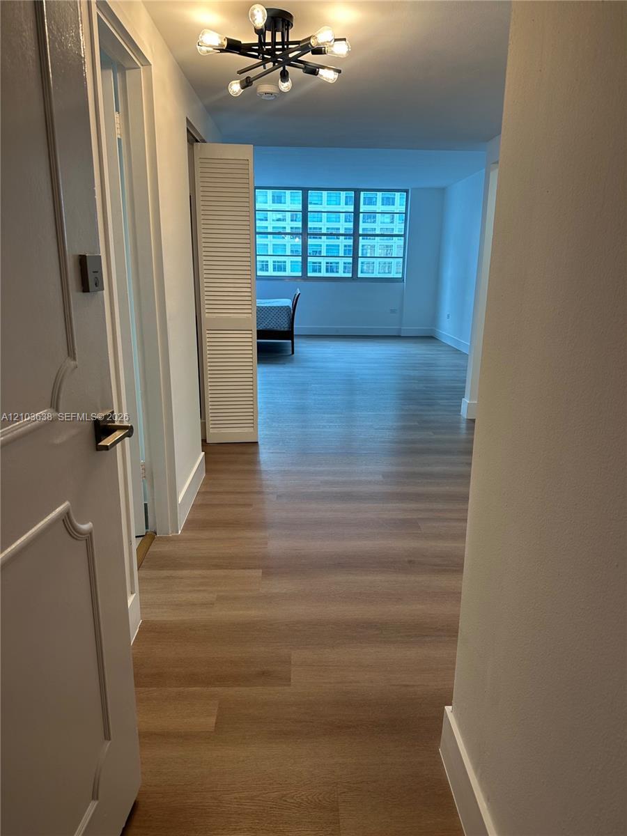 801 Brickell Bay Dr # 1463, Miami FL 33131 photo 2