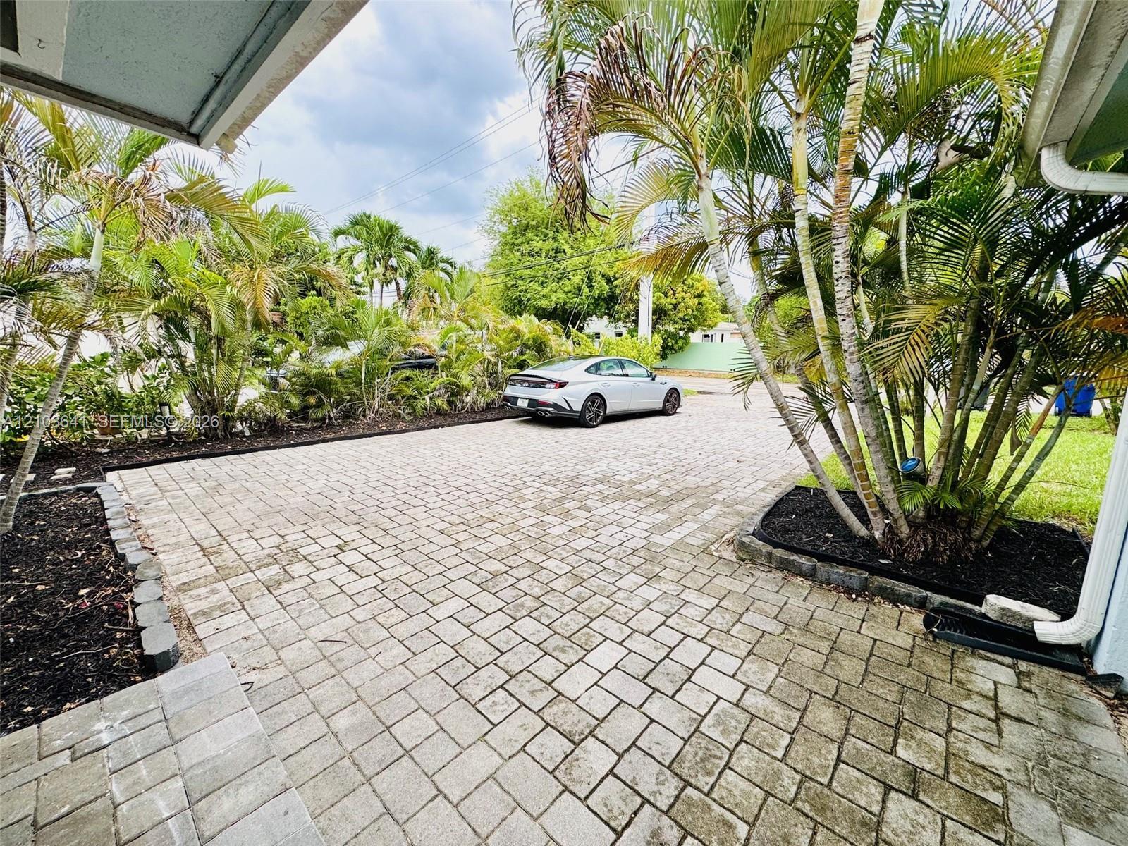 3980 N 67th Ave, Hollywood FL 33024 photo 3