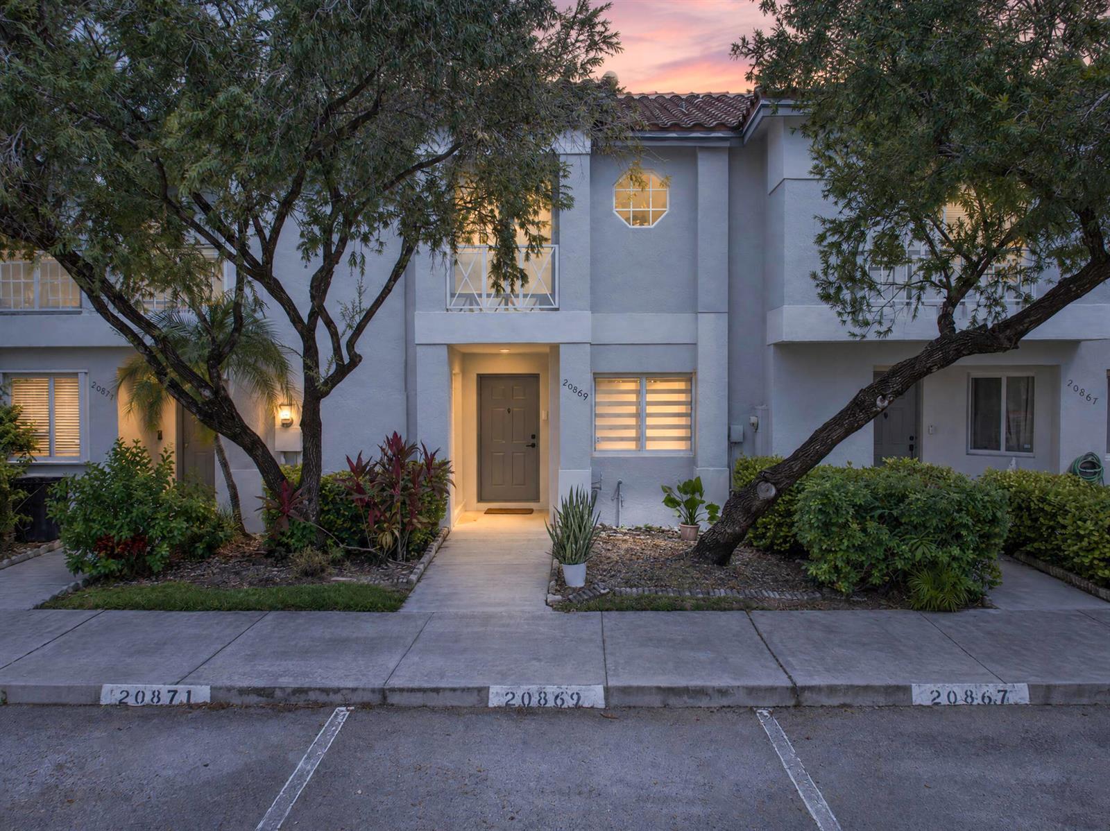 20869 NW 2ND Street # 1, Pembroke Pines FL 33029