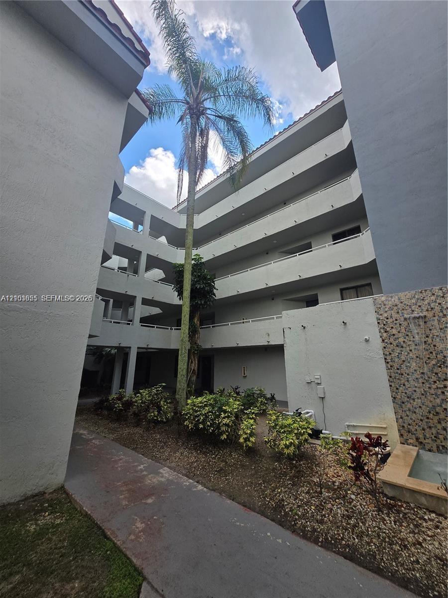 8205 SW 152nd Ave # 411, Miami FL 33193 photo 2