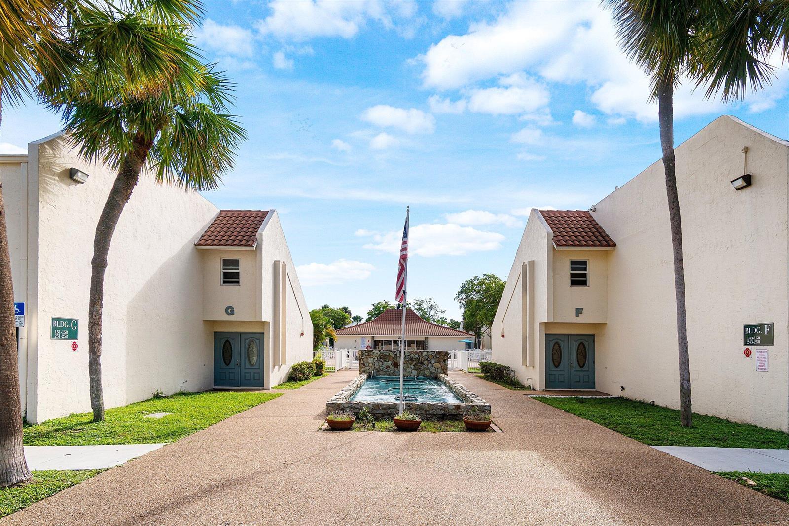 1428 SE 4th Avenue, Deerfield Beach FL 33441