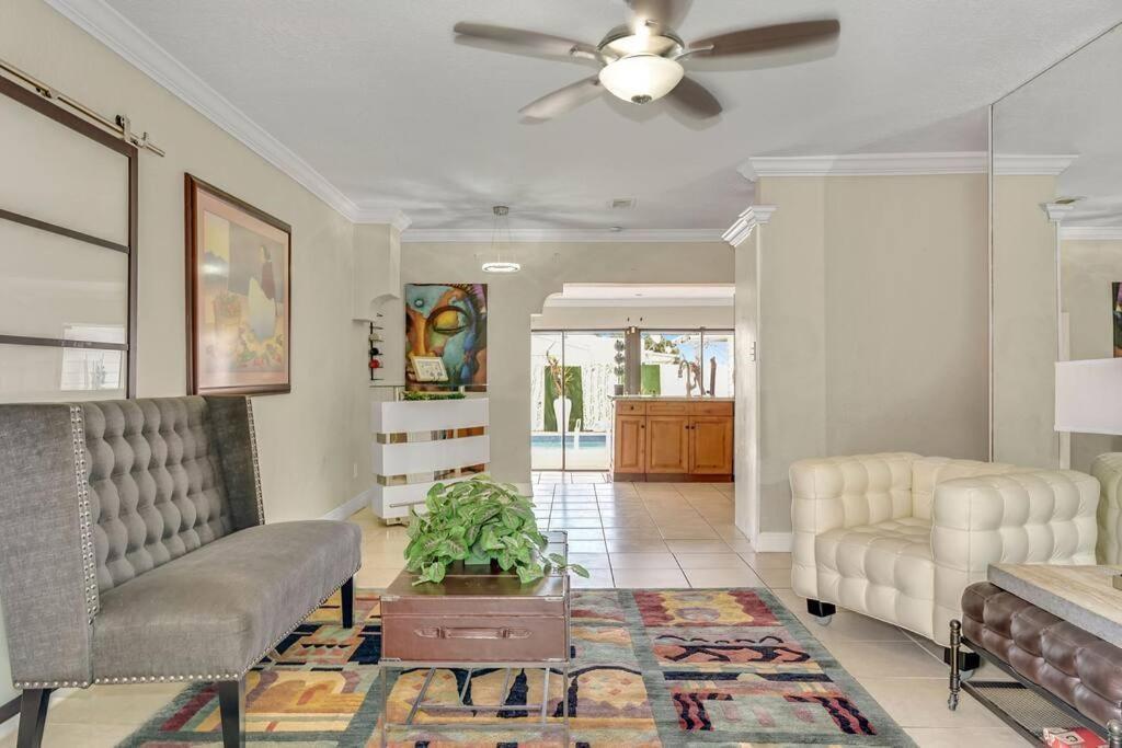 3321 SW 32ND Avenue, West Park FL 33023