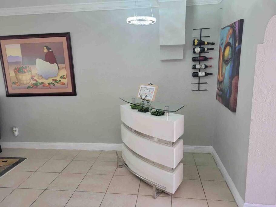 3321 SW 32ND Avenue, West Park FL 33023 photo 4