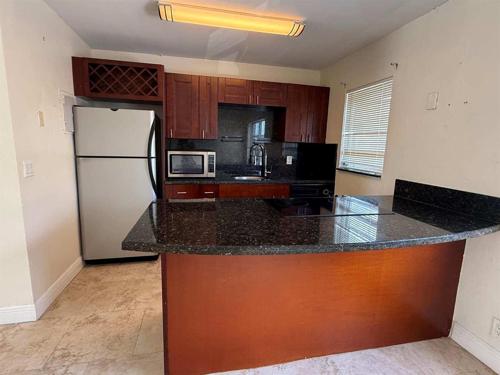 1100 NE 9TH Avenue # 202, Fort Lauderdale FL 33304 photo 3