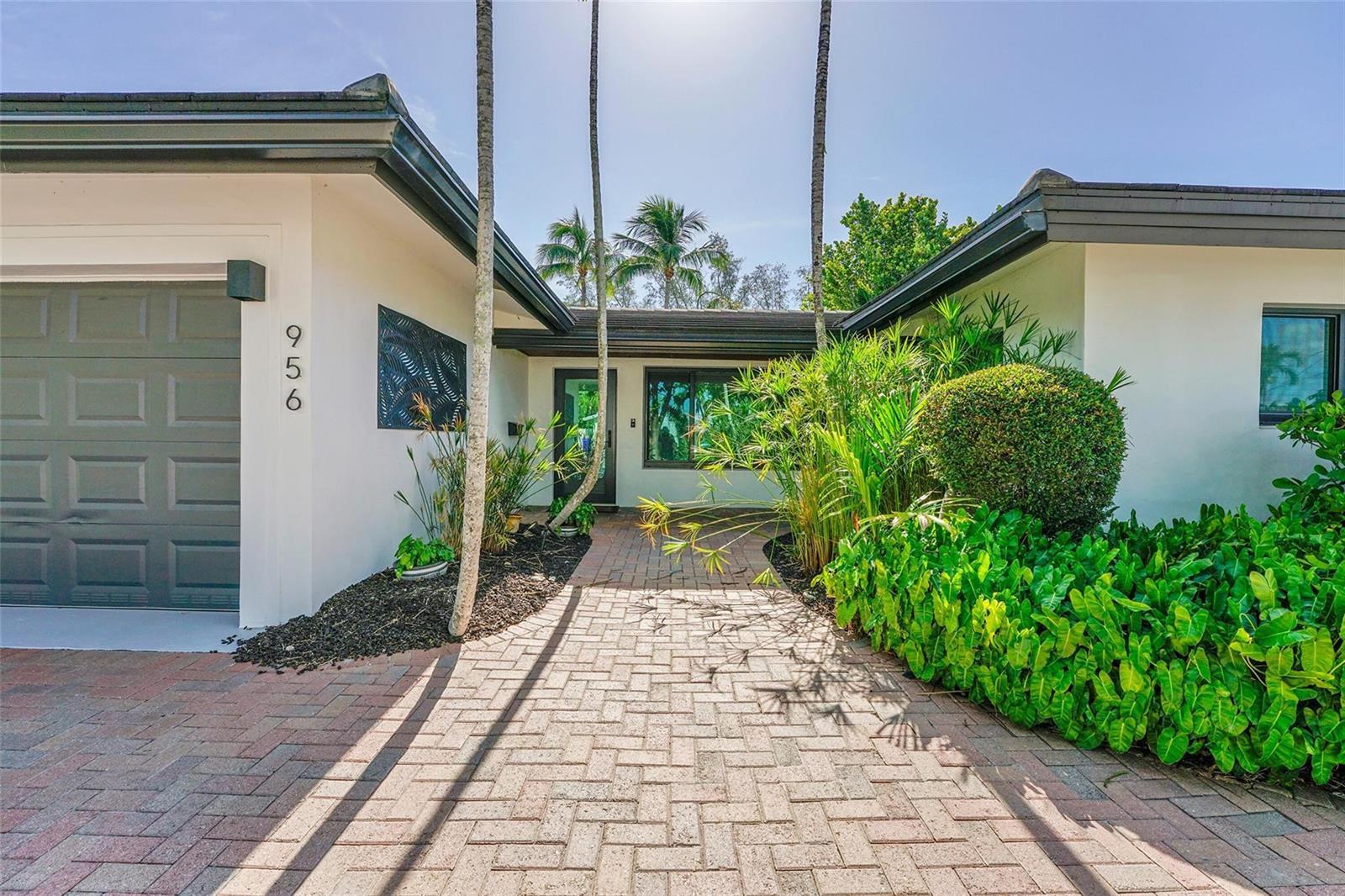 956 SE 10th Court, Pompano Beach FL 33060 photo 4