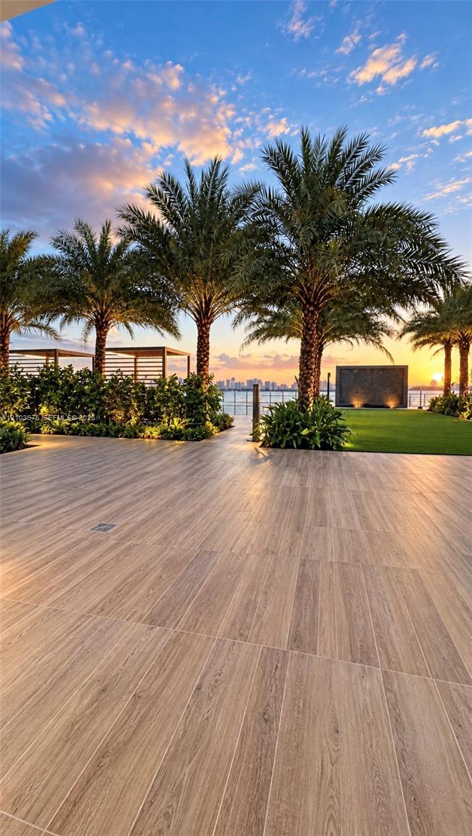1170 E Hallandale Beach Blvd # 305, Hallandale Beach FL 33009 photo 2