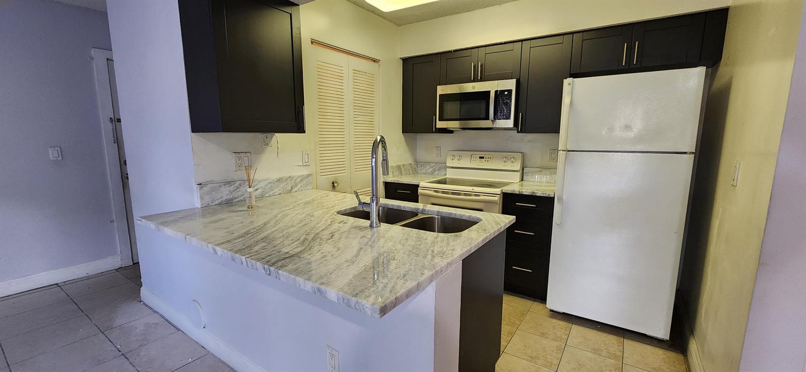 1227 SW 46TH Avenue # 305, Pompano Beach FL 33069