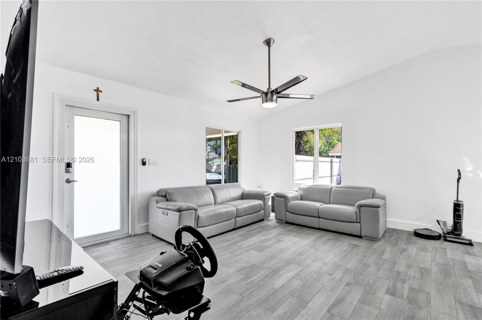 11496 SW 227th Ter, Miami FL 33170 photo 5