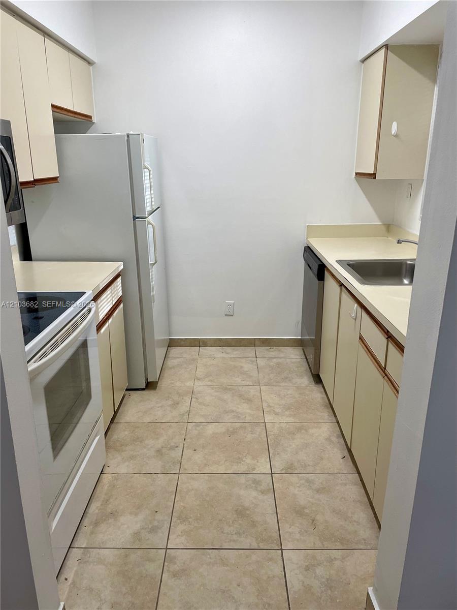 Deerfield Beach, FL 33064 photo 4