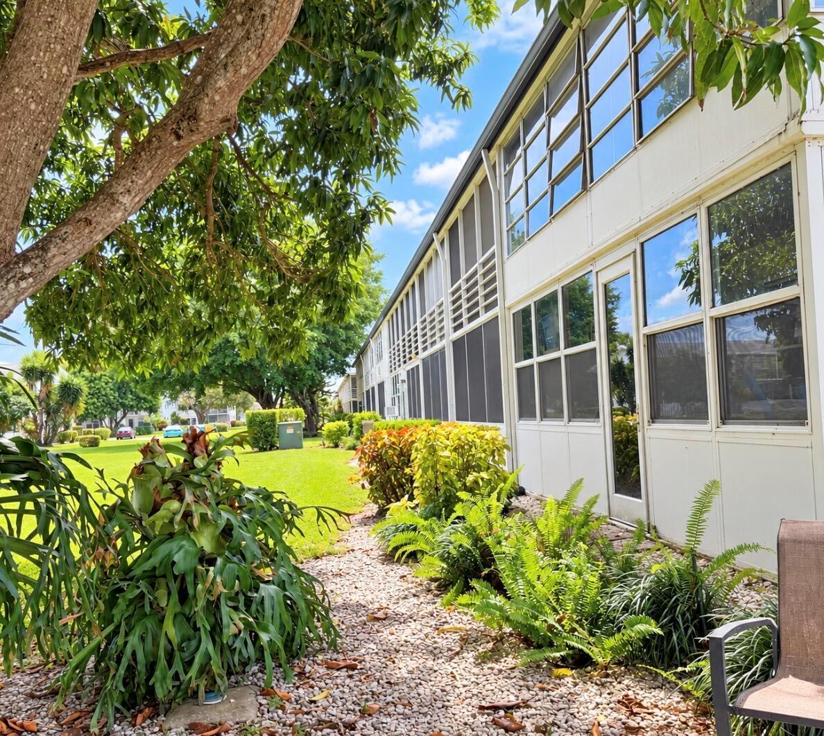 228 NORTHAMPTON L # 228, West Palm Beach FL 33417 photo 2