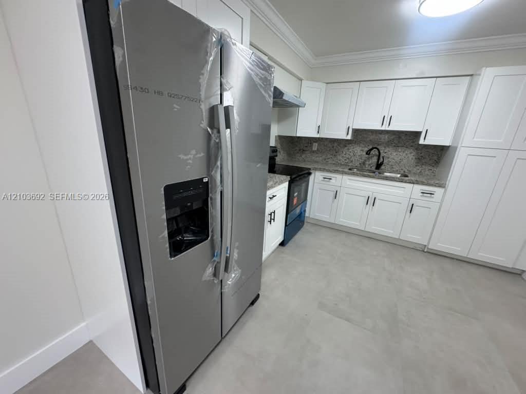1010 NW 32nd Pl # 2, Miami FL 33125 photo 2