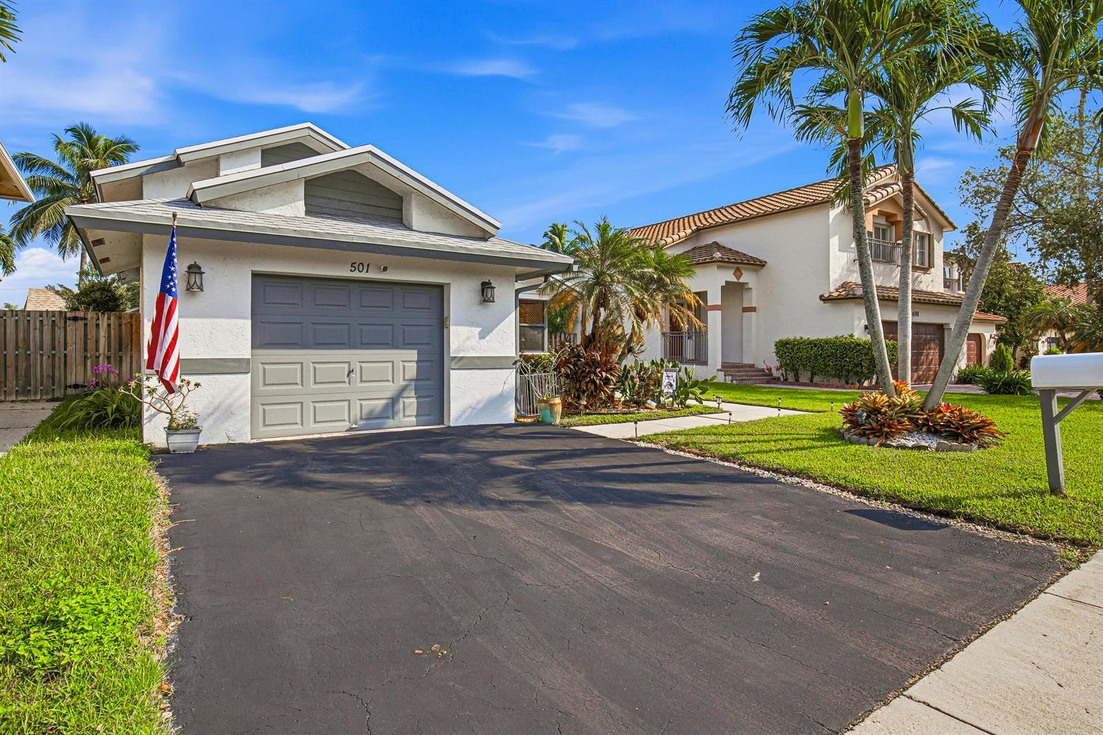 501 Lakeside Circle, Sunrise FL 33326 photo 5