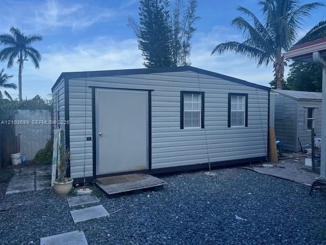 0000 SW 56 # B, Davie FL 33314 photo 2