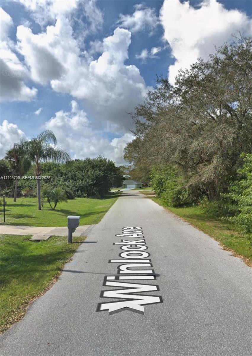 21468 Winlock Ave, Port Charlotte FL 33952 photo 2