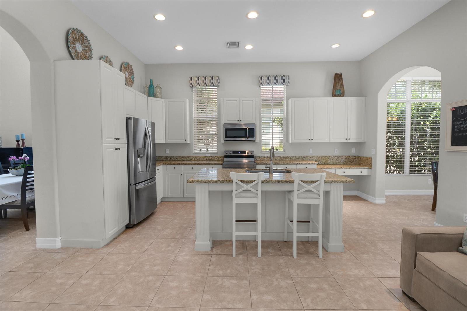 8217 NW 107th Terrace, Parkland FL 33076 photo 5