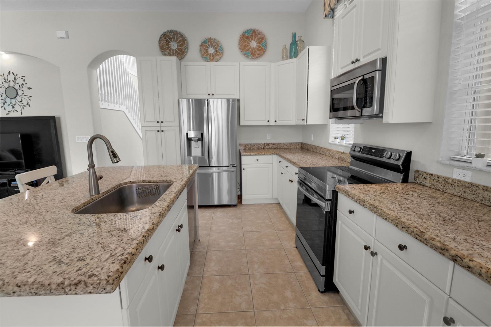 8217 NW 107th Terrace, Parkland FL 33076 photo 4