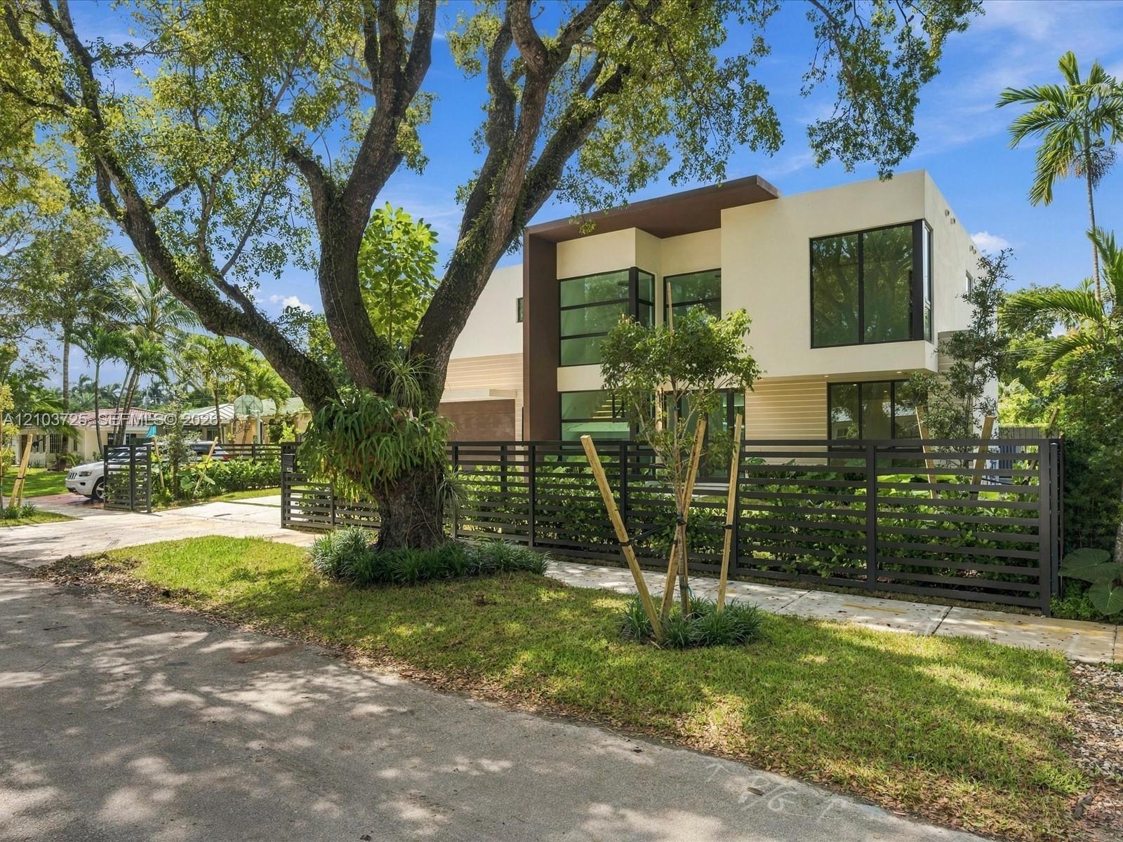 8220 SW 62nd Ct, Miami FL 33143 photo 3