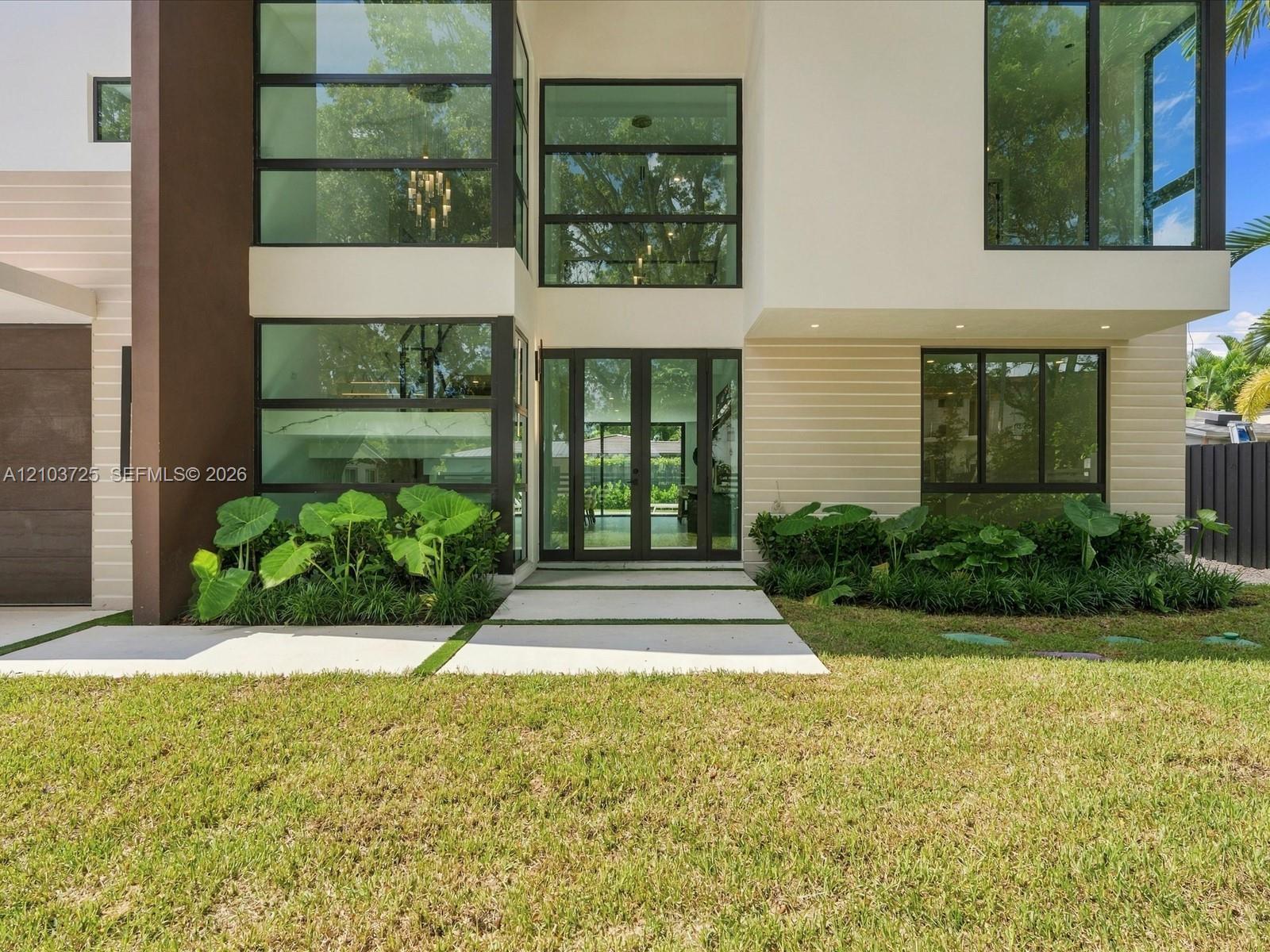 8220 SW 62nd Ct, Miami FL 33143 photo 4