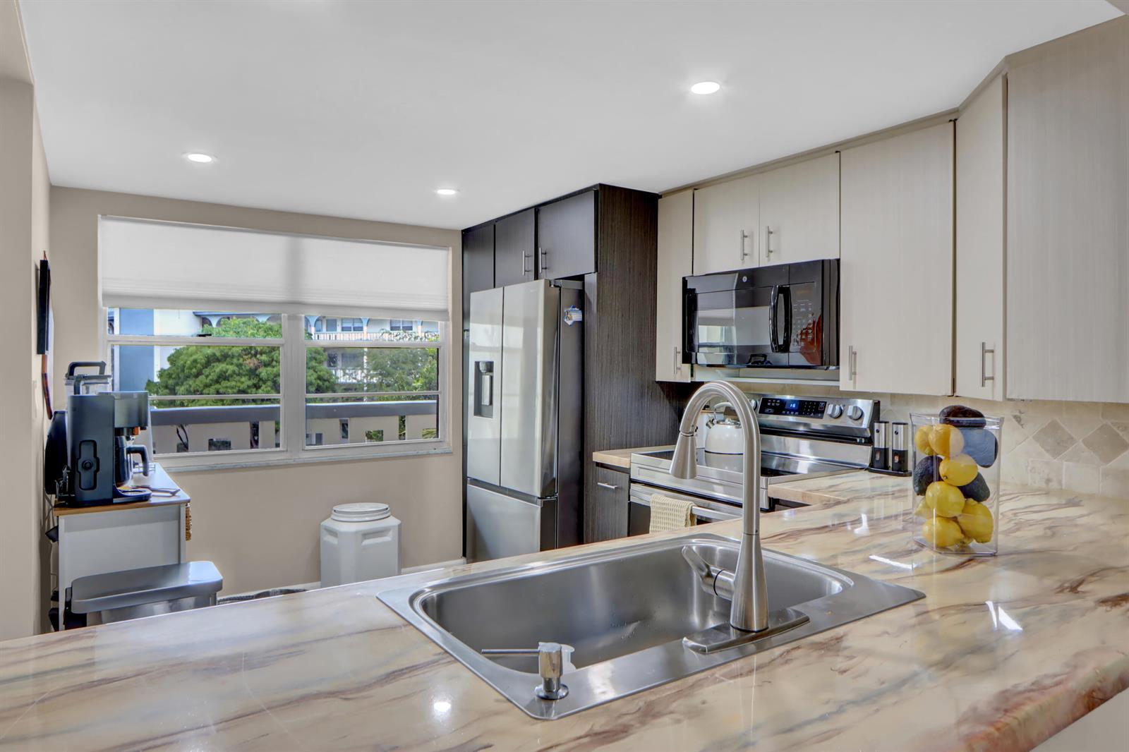 2504 ANTIGUA Terrace # B3, Coconut Creek FL 33066 photo 4