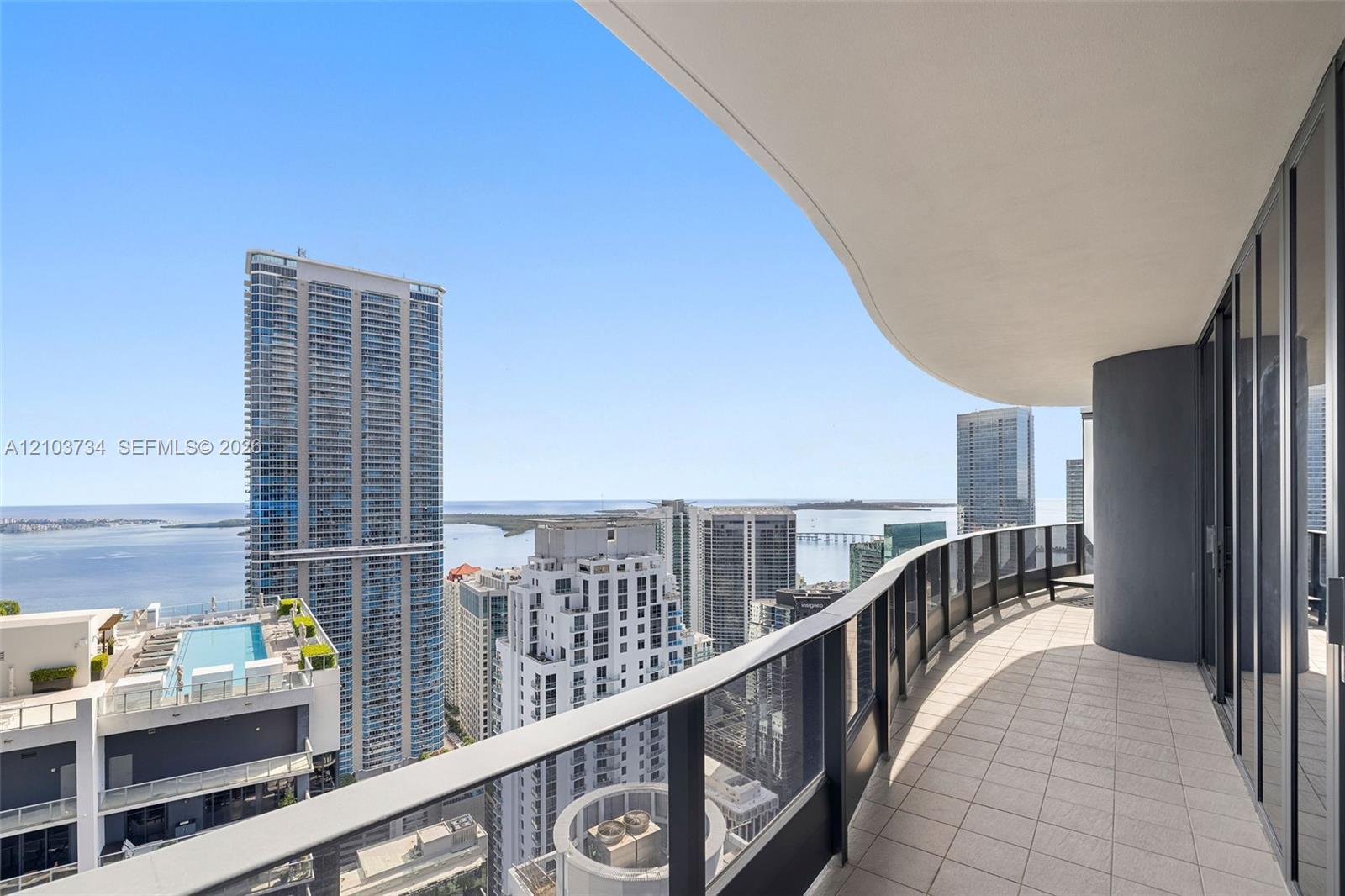 1000 Brickell Plz, Miami FL 33131 photo 2