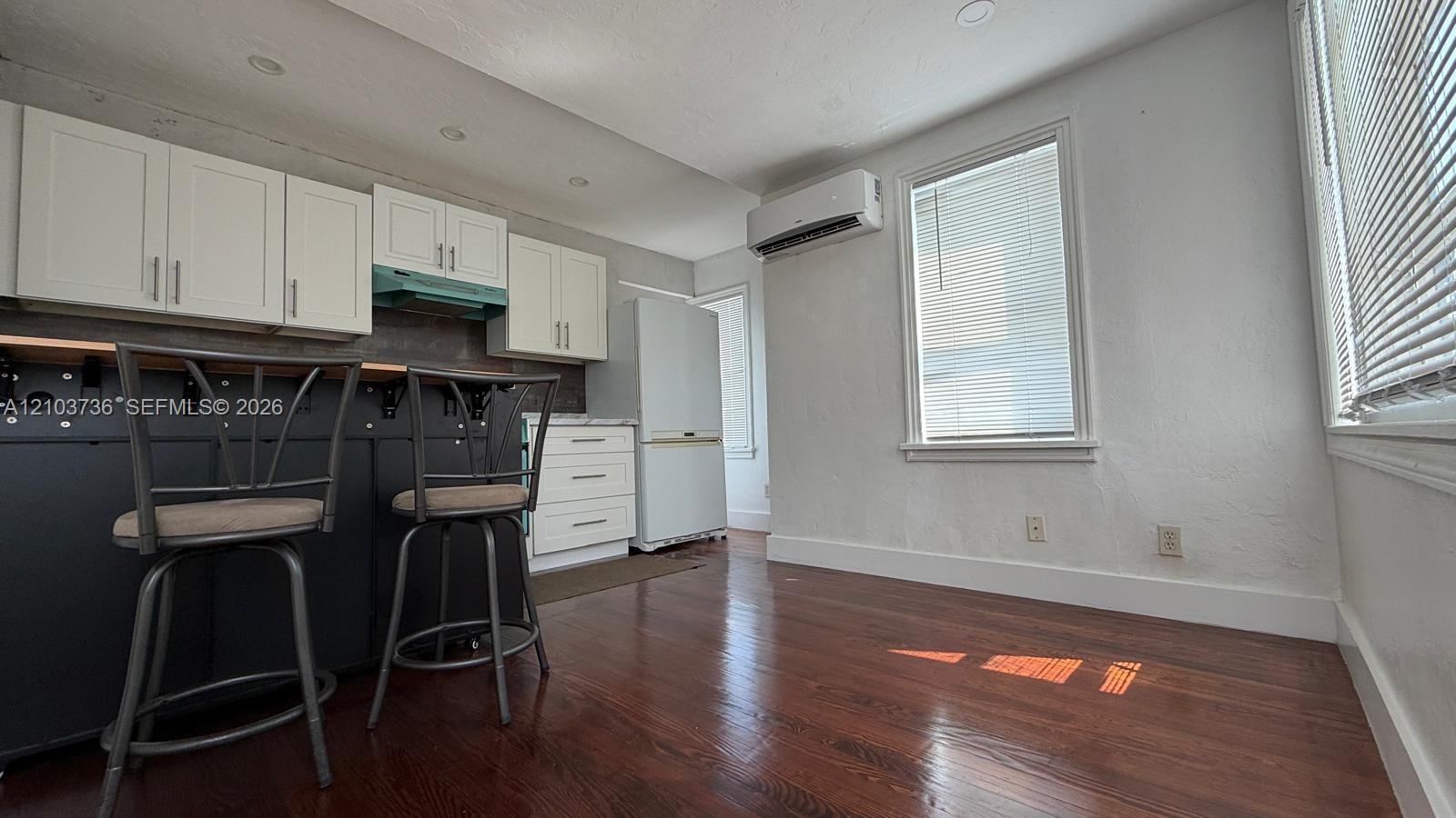 1021 NE 33rd St # F1, Oakland Park FL 33334 photo 2