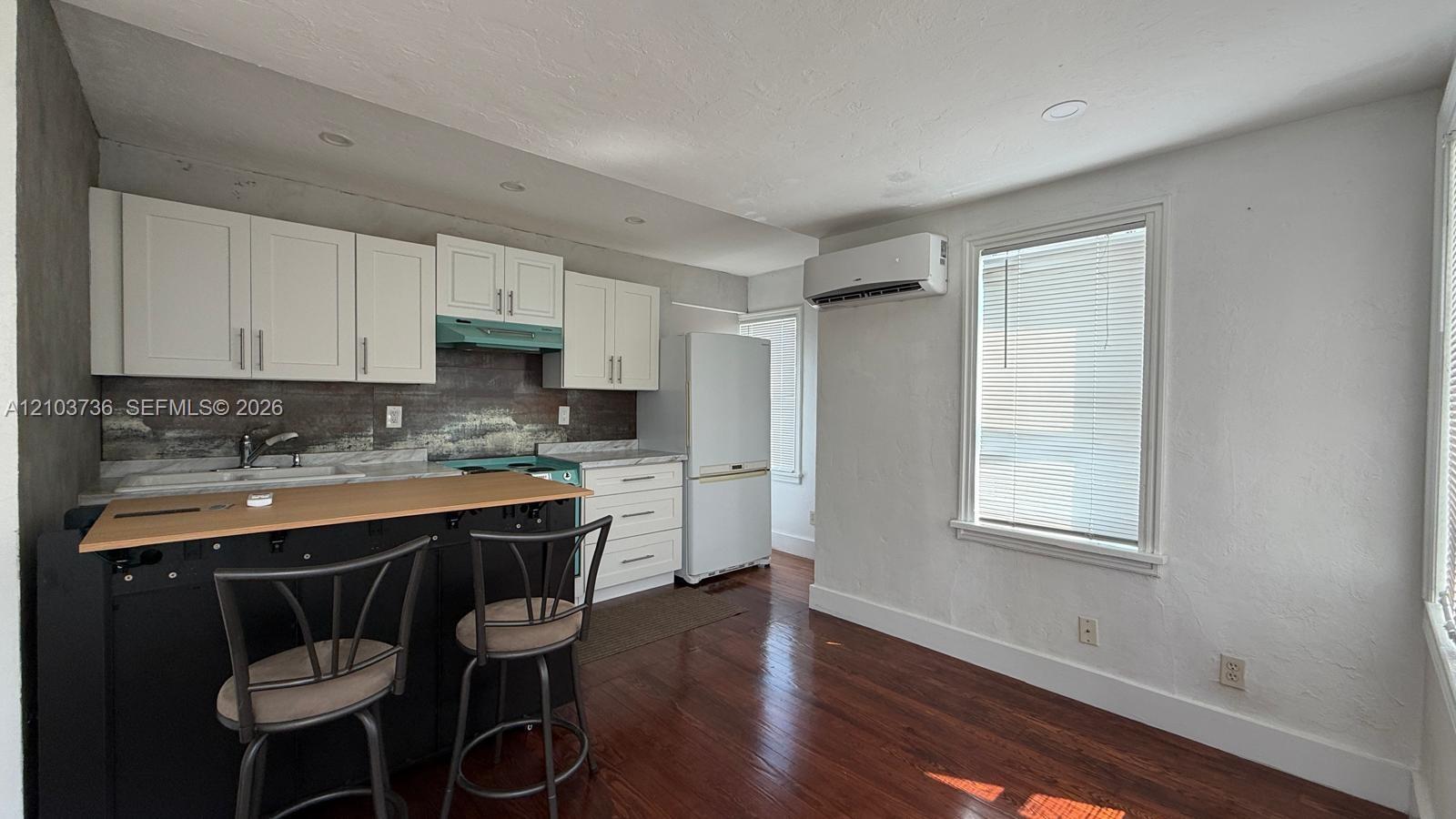 1021 NE 33rd St # F1, Oakland Park FL 33334 photo 3