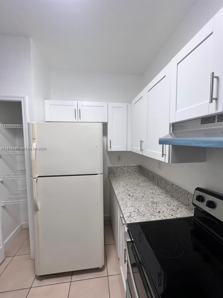 Hialeah, FL 33015 photo 4