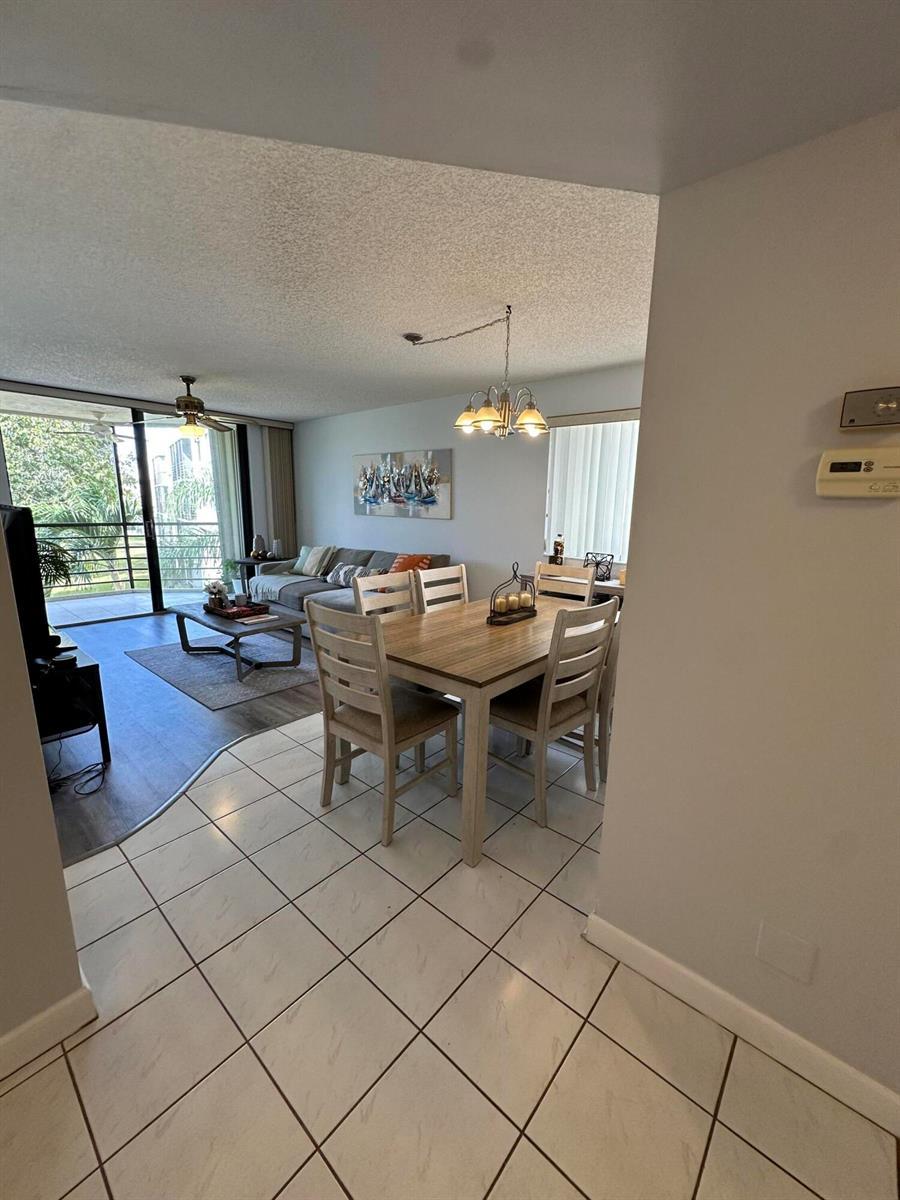 3138 VIA POINCIANA # 317, Lake Worth FL 33467 photo 2