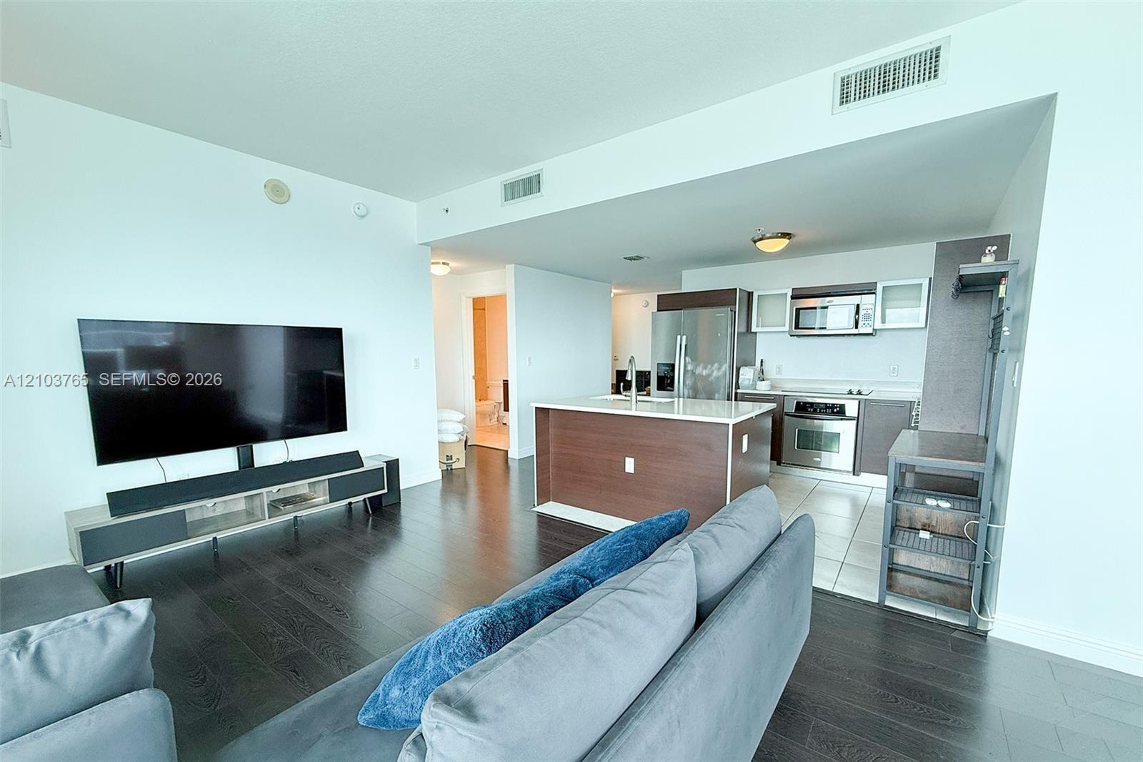 1900 N Bayshore Dr # 4211, Miami FL 33132 photo 2