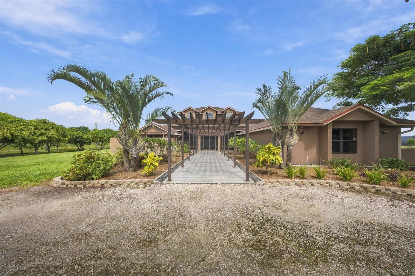 20569 Marie Court, Loxahatchee FL 33470 photo 2