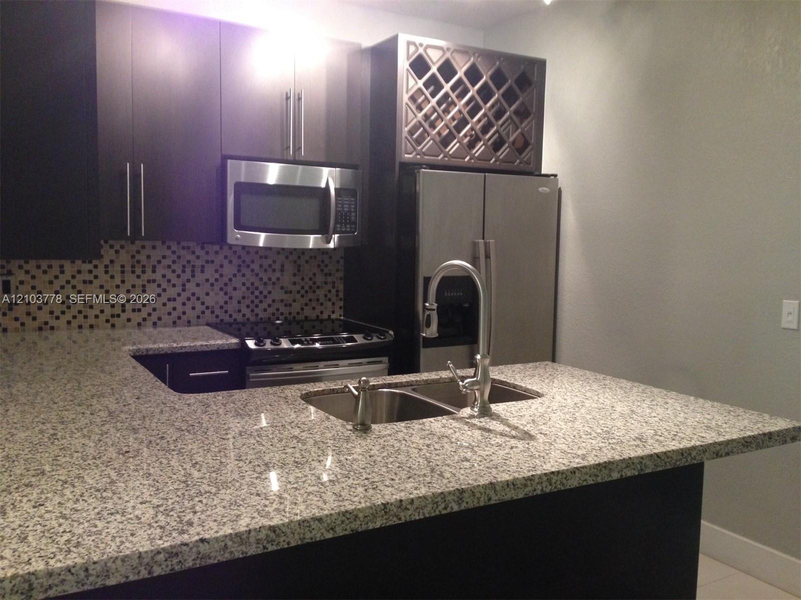 18314 NW 68th Ave, Hialeah FL 33015