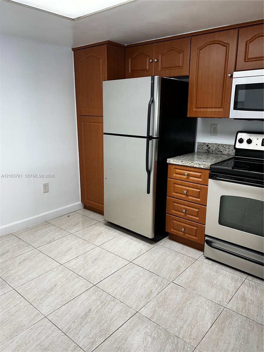 411 SW 113th Way # 411, Pembroke Pines FL 33025 photo 3