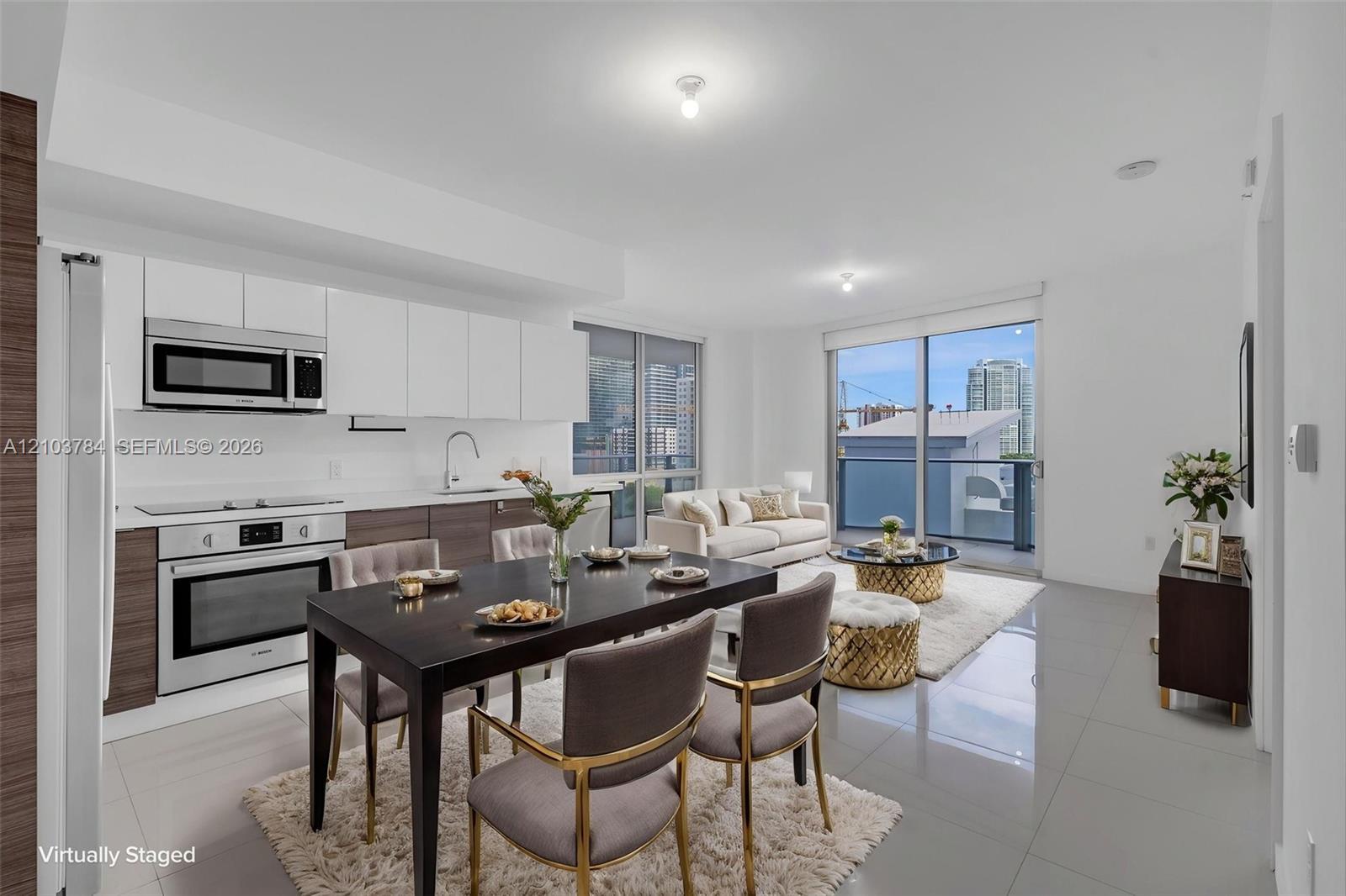 1010 SW 2nd Ave # 1003, Miami FL 33130 photo 2