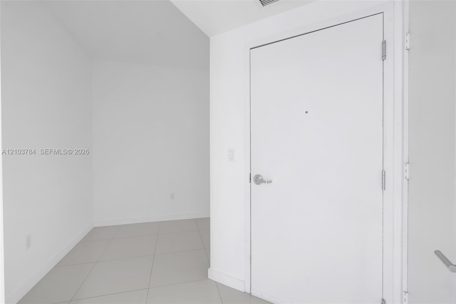 1010 SW 2nd Ave # 1003, Miami FL 33130 photo 3